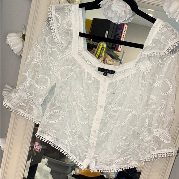 White Lace Women's Top - Picture 1 of 3